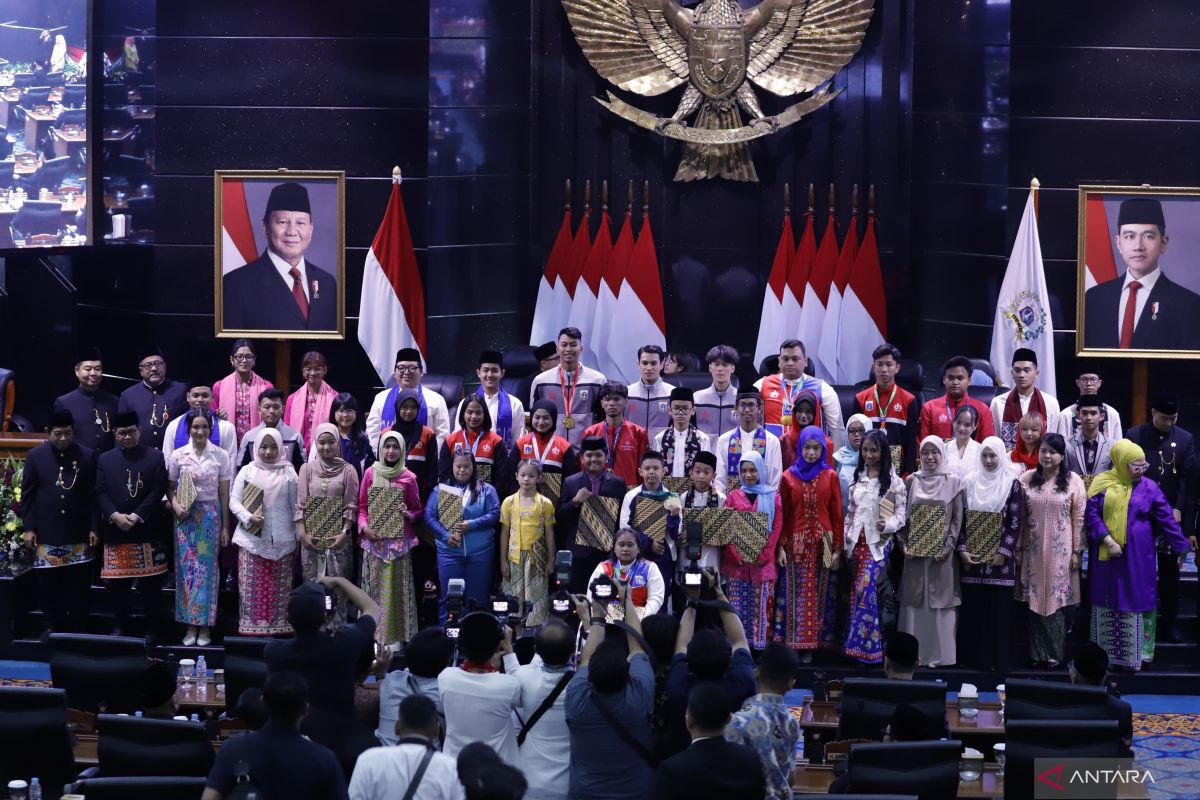 Pecahkan rekor di PON 2024, atlet DKI Jakarta diganjar penghargaan