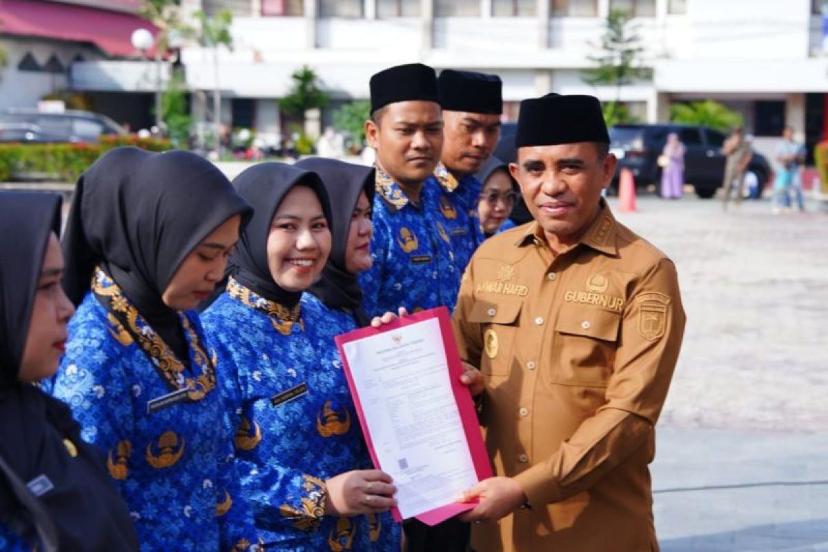 Sulteng serahkan 2.402 SK PPPK formasi 2024