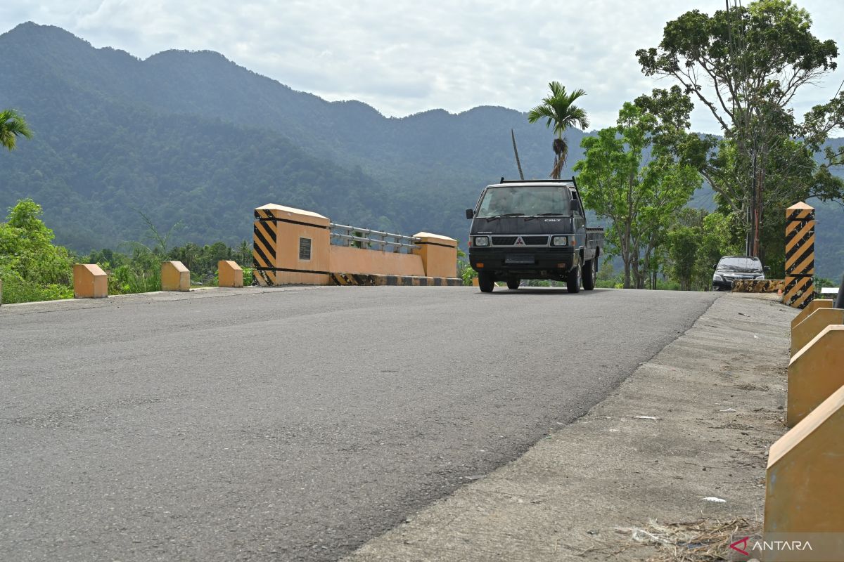 Jembatan Kurambik diresmikan Gubernur Mahyeldi, masyarakat merasa sangat terbantu