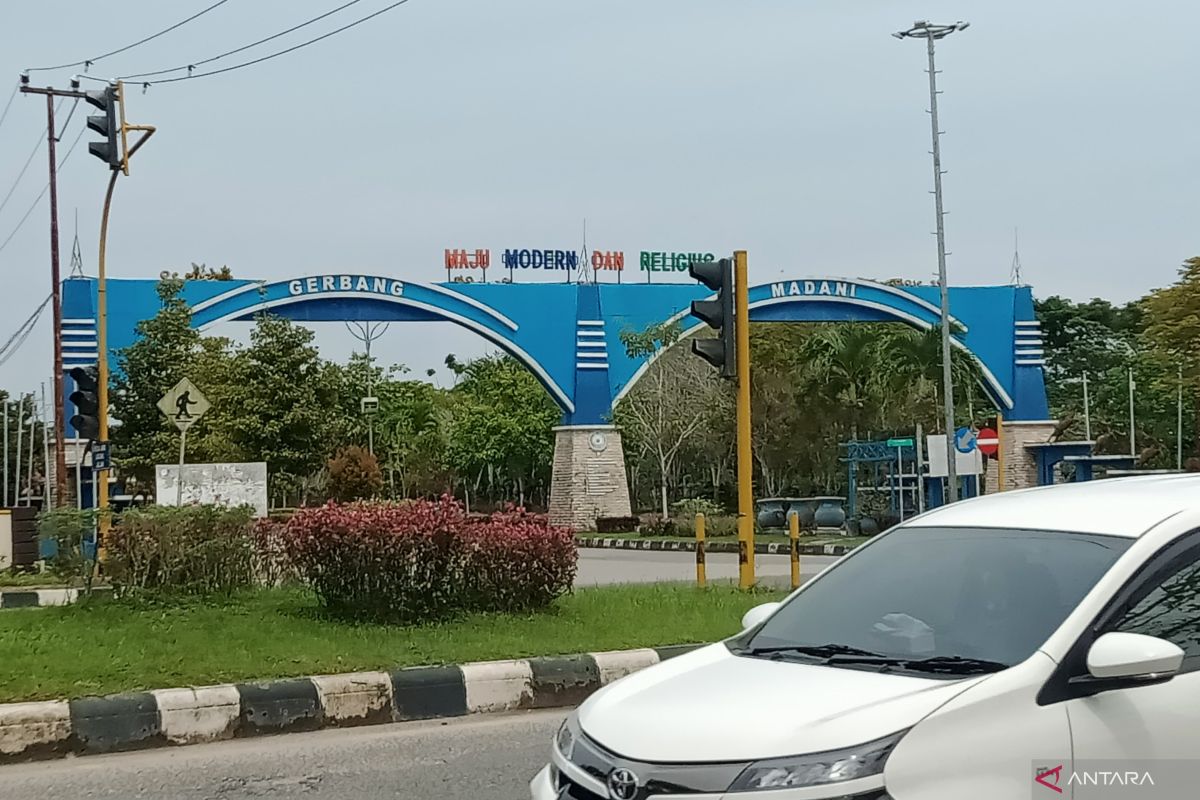 Kabupaten Penajam  fokus jalan tani dan lingkungan melalui UPT PU