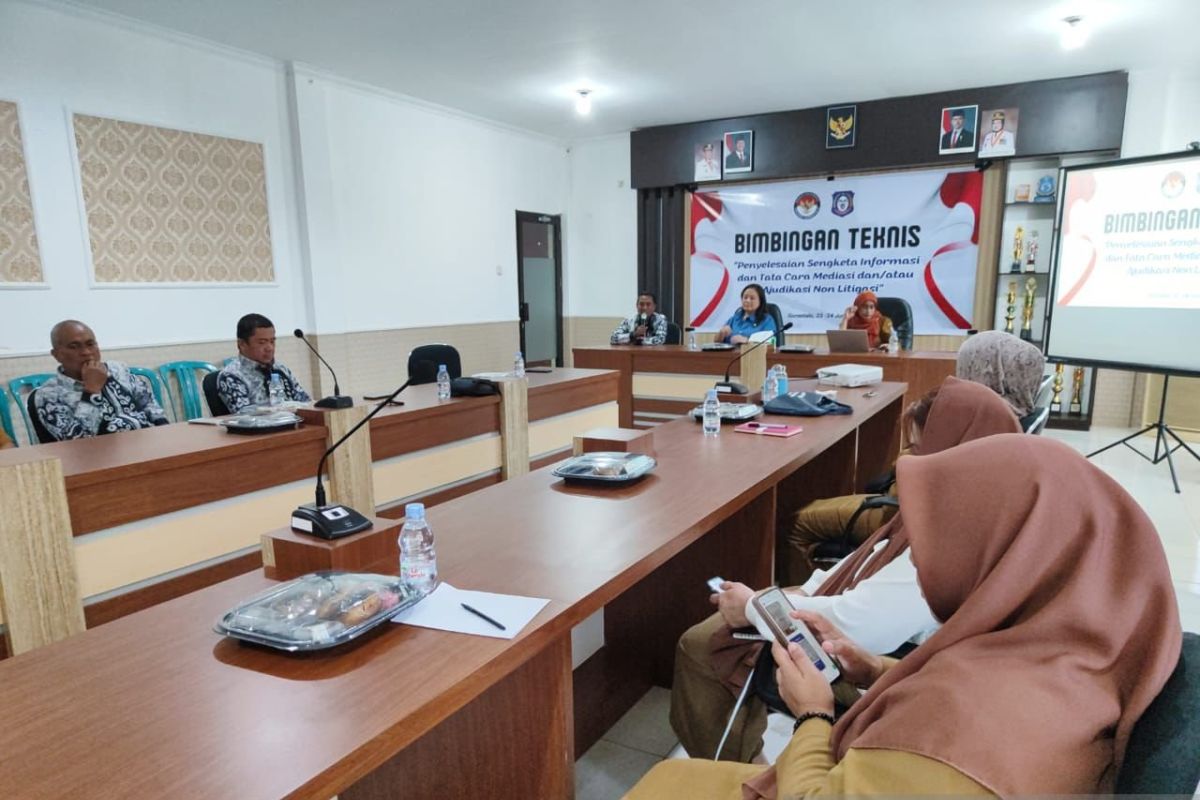 Pemprov Gorontalo dan KIP bahas penyelesaian sengketa informasi publik
