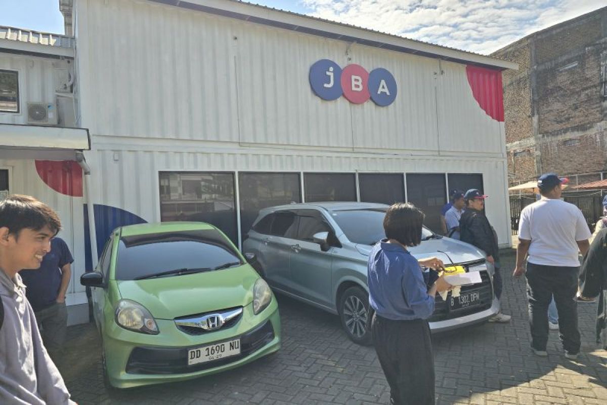 JBA Makassar lelang lebih 180 mobil premium