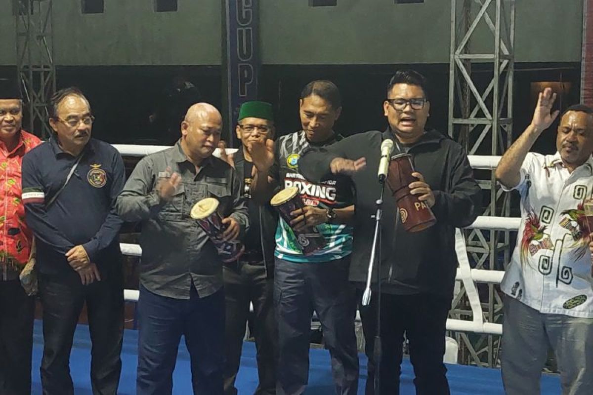Wakil MPR RI buka tinju amatir PFM Cup I 2025 di Kota Sorong