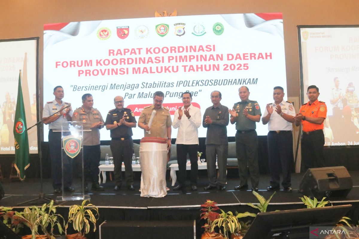 Gubernur Maluku  utamakan kearifan lokal dalam pembangunan daerah