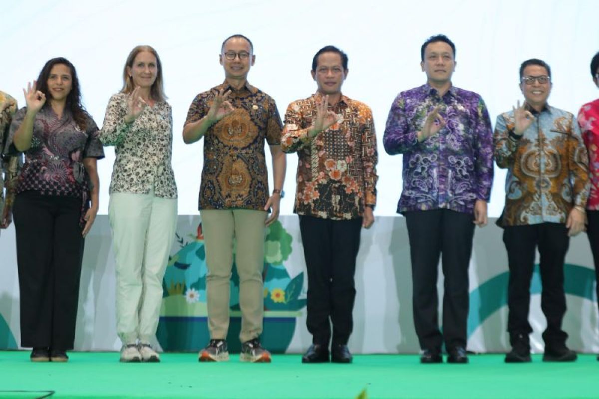 Pimpinan  MPR tegaskan atensi penuh terhadap permasalahan sampah