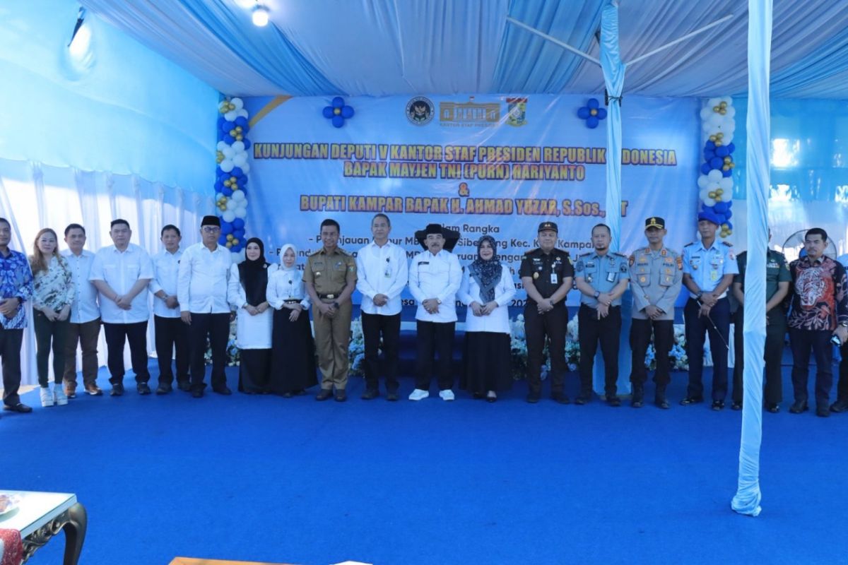 Kapolres Kampar Hadiri Peninjauan Dapur MBG oleh Tenaga Ahli Deputi KSP RI dan MOU BUMDES di Siberuang
