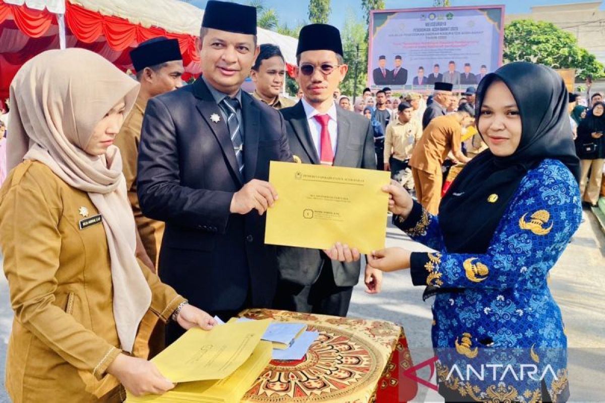 416 CPNS dan PPPK di Aceh Barat terima SK pengangkatan, begini harapan bupati