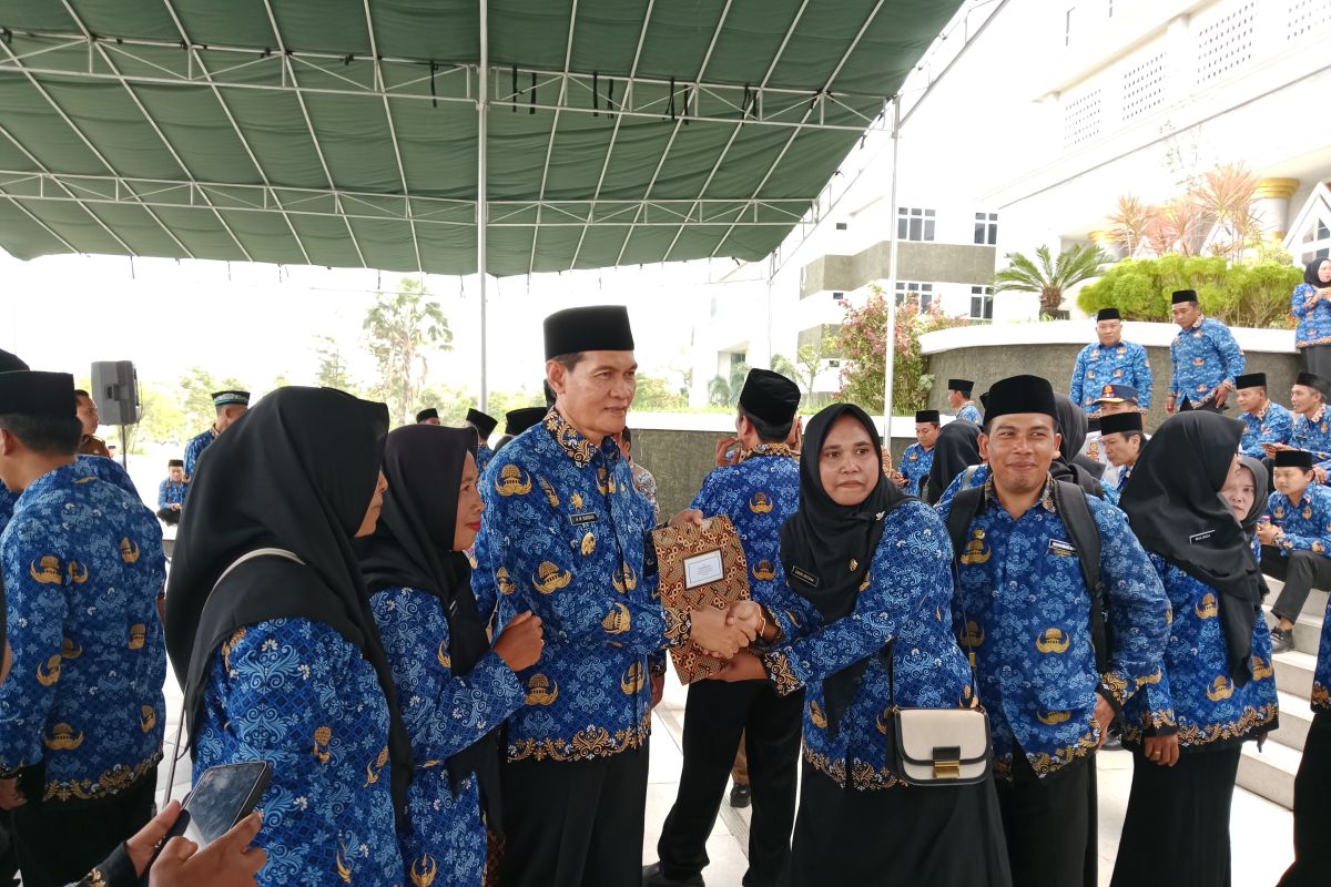 Sebanyak 1.607 PPPK di Lombok Tengah terima SK pengangkatan