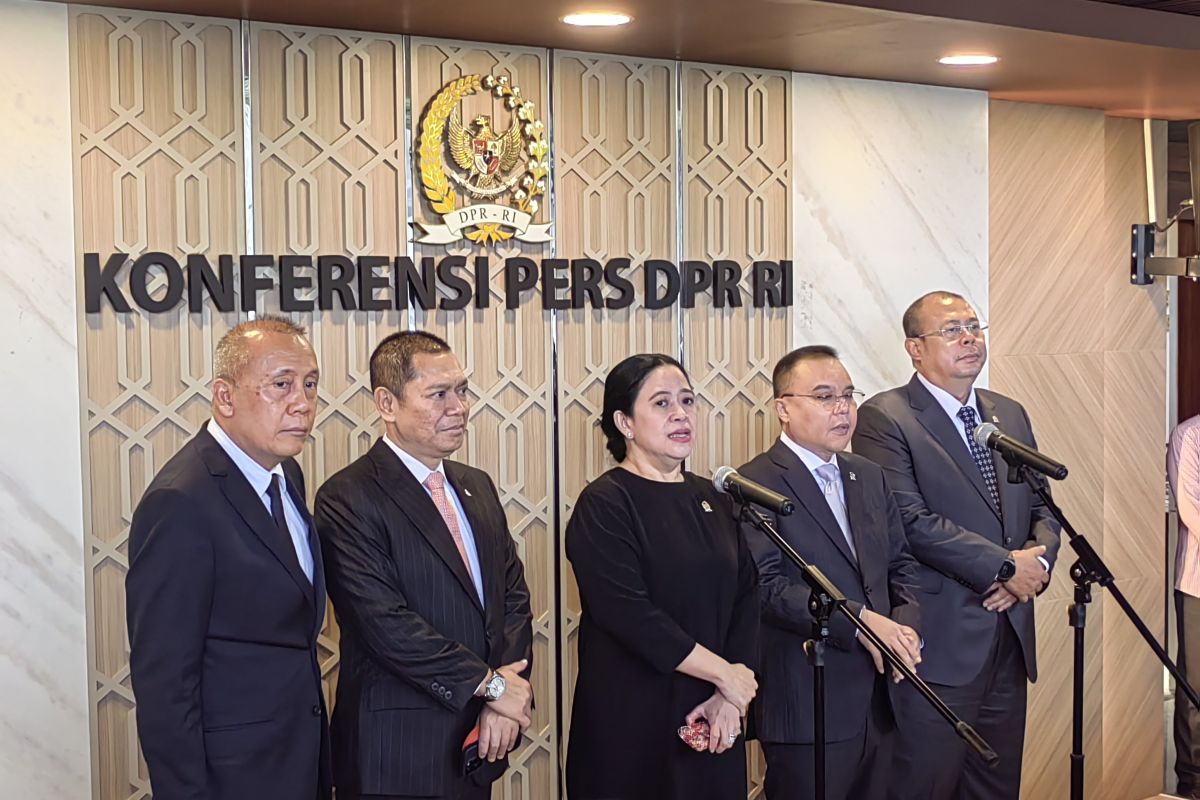 Ketua DPR imbau Iran dan Israel lakukan gencatan senjata