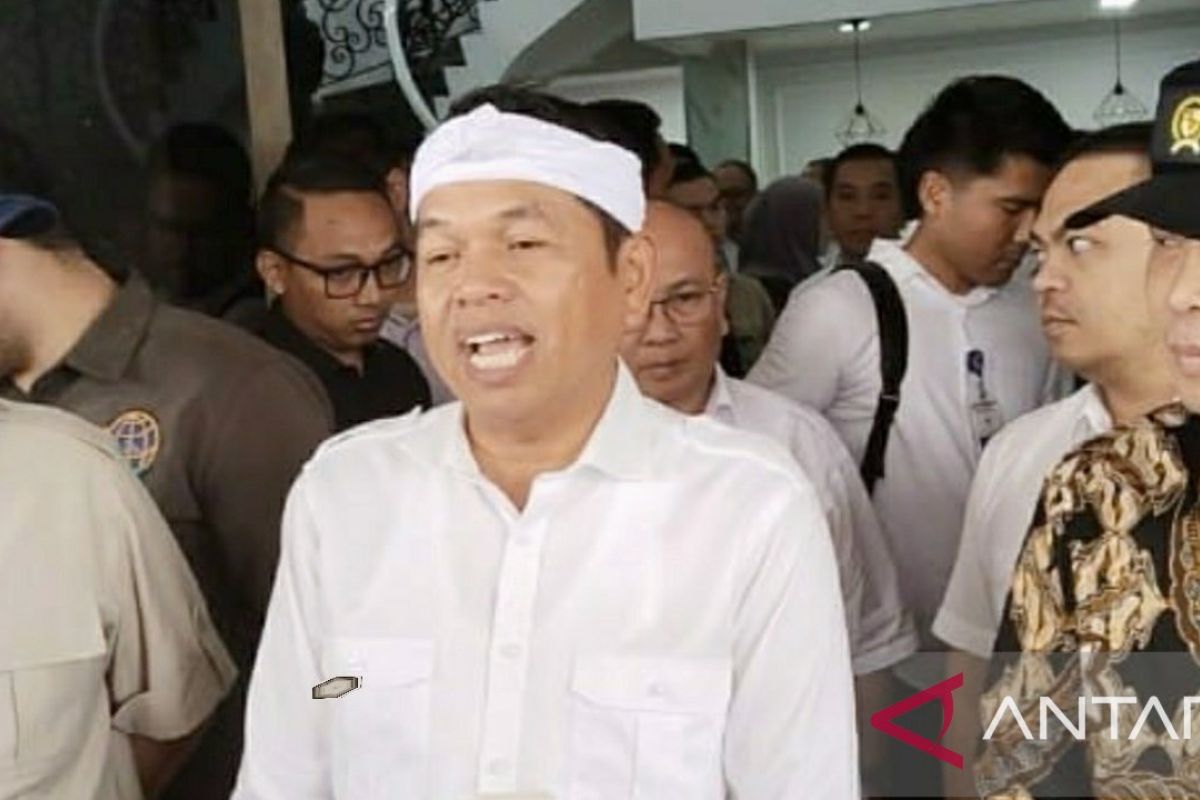 Hoaks! Foto pembangunan patung Dedi Mulyadi