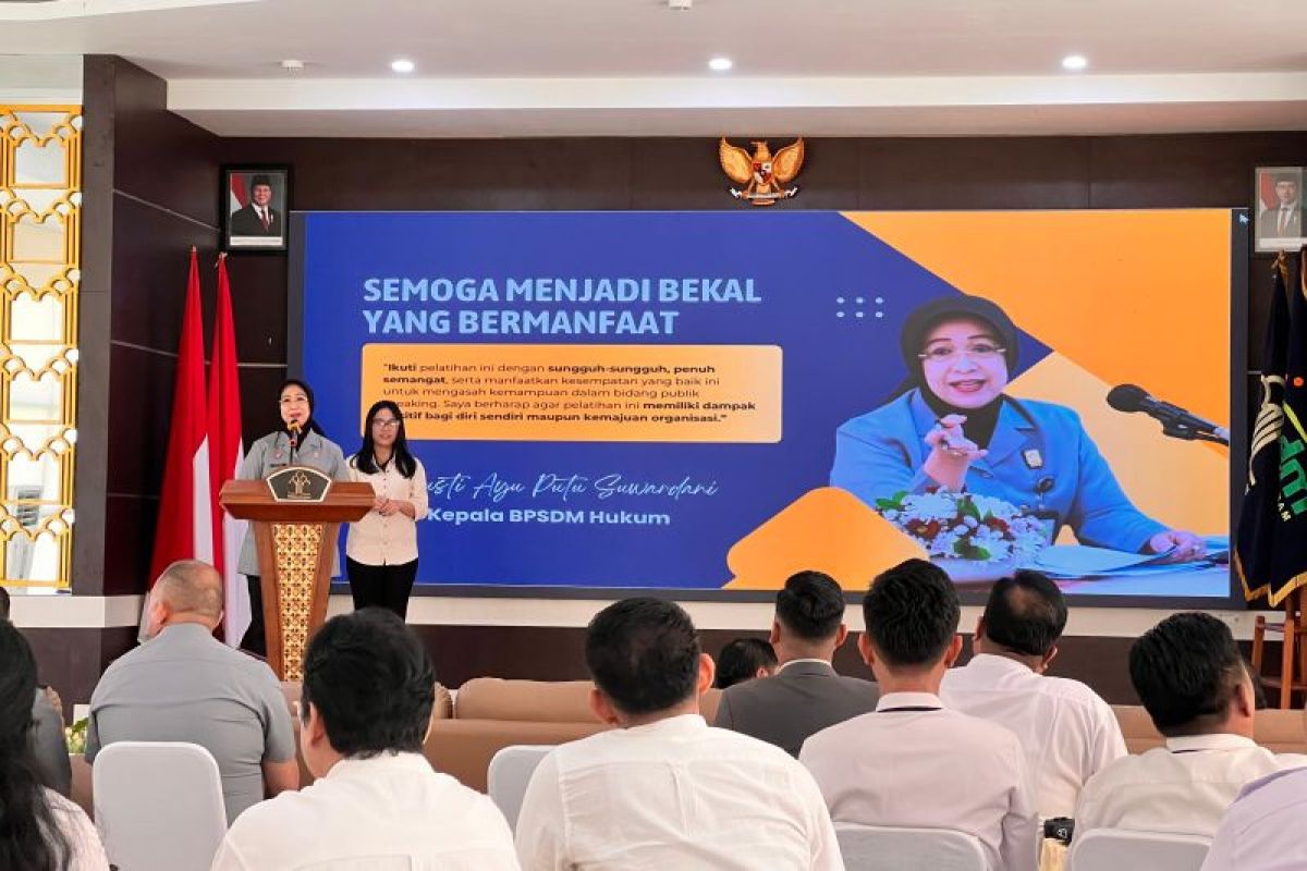 Kemenkum Malut Ikuti Pelatihan Profesional Public Speaking digelar Balai Diklat Sulut