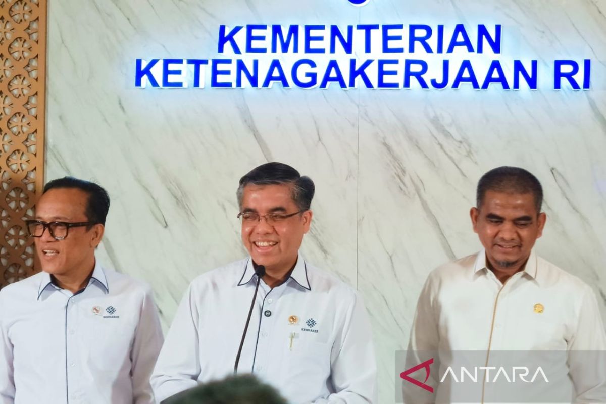 Akibat eskalasi Iran-Israel, Kemnaker siapkan strategi mitigasi PHK