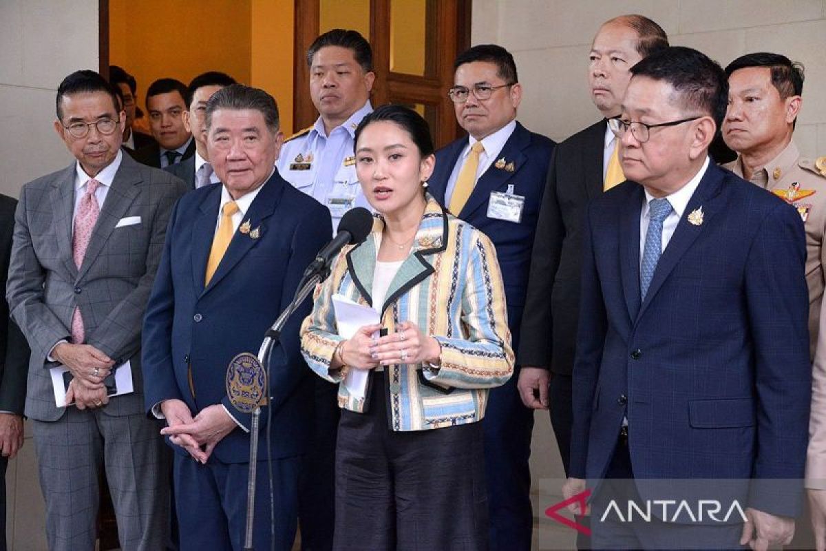 Percakapannya dengan Hun Sen bocor, PM Thailand didesak mundur