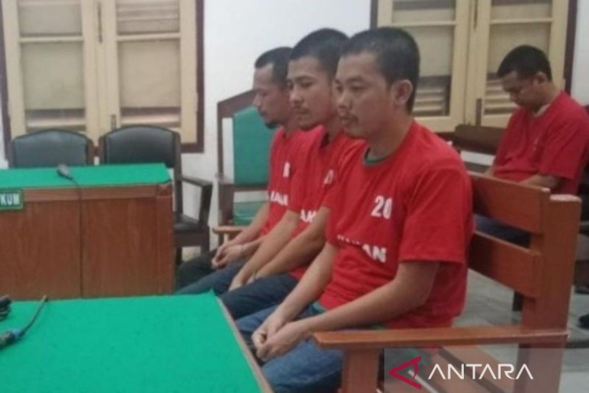 Tiga pemuda asal Aceh terdakwa kurir 151 kg ganja terancam dihukum mati