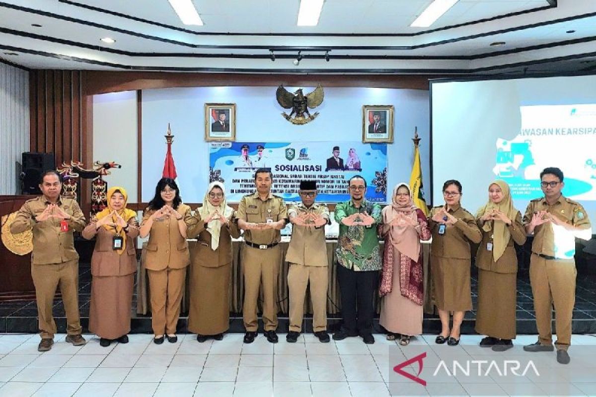 Bapenda Kotim raih penghargaan terbaik pengelolaan arsip
