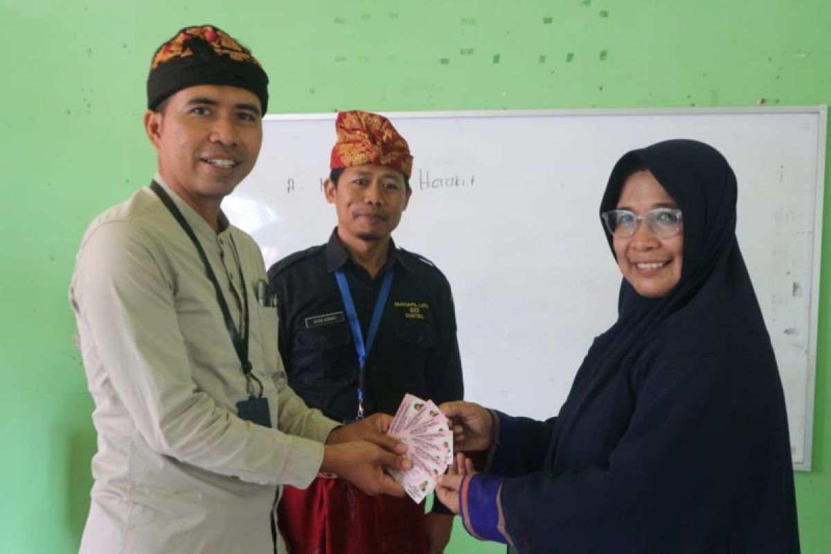 Warga Lombok Timur diminta aktifkan KTP digital
