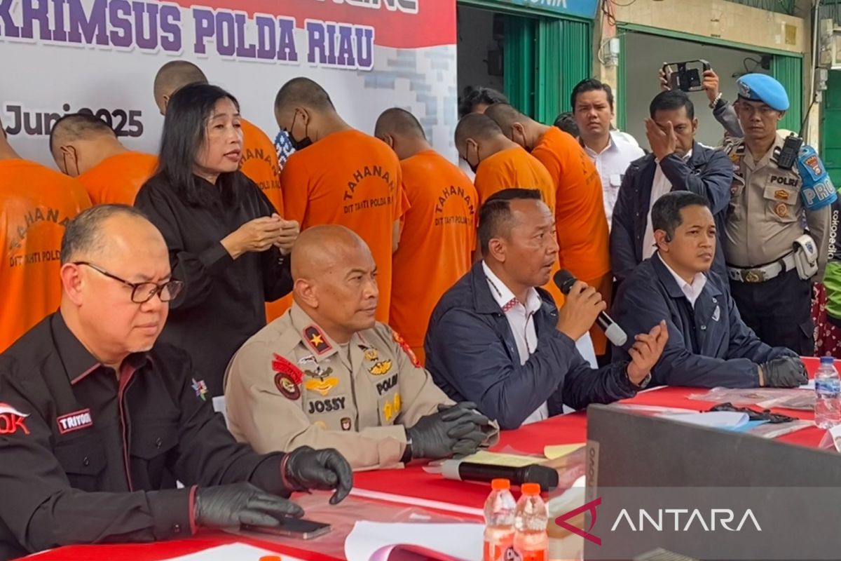Ruko kosong di Pekanbaru jadi markas judi online, 12 tersangka diamankan