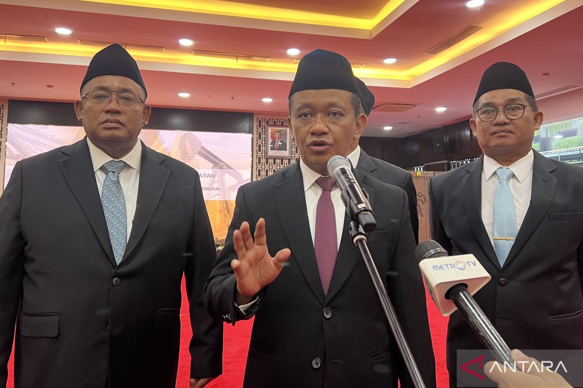 Menteri Bahlil lantik Dirjen Penegakan Hukum Kementerian ESDM
