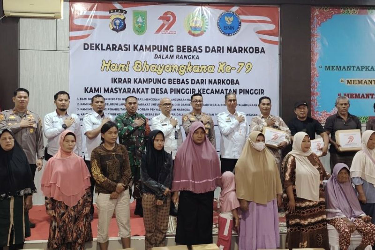 Pemkab Bengkalis dukung deklarasi kampung bebas narkoba di Desa Pinggir