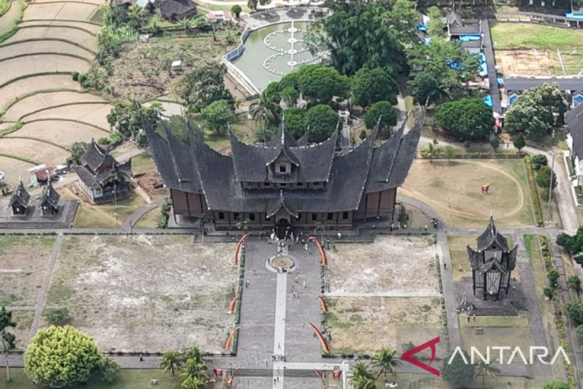 Istano Basa Pagaruyuang Jadi Tuan Rumah Peringatan Satu Dekade Komunitas TeRuCI