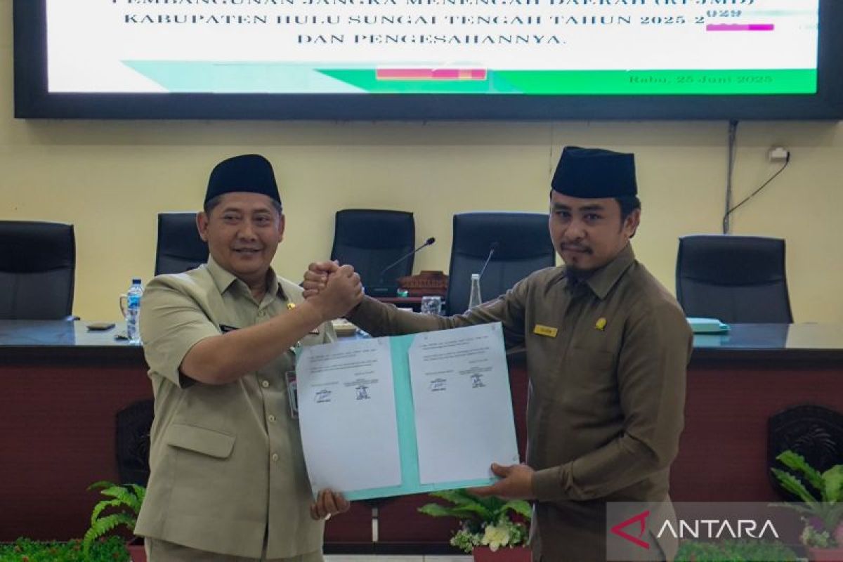 DPRD HST sahkan peraturan daerah RPJMD 2025-2029