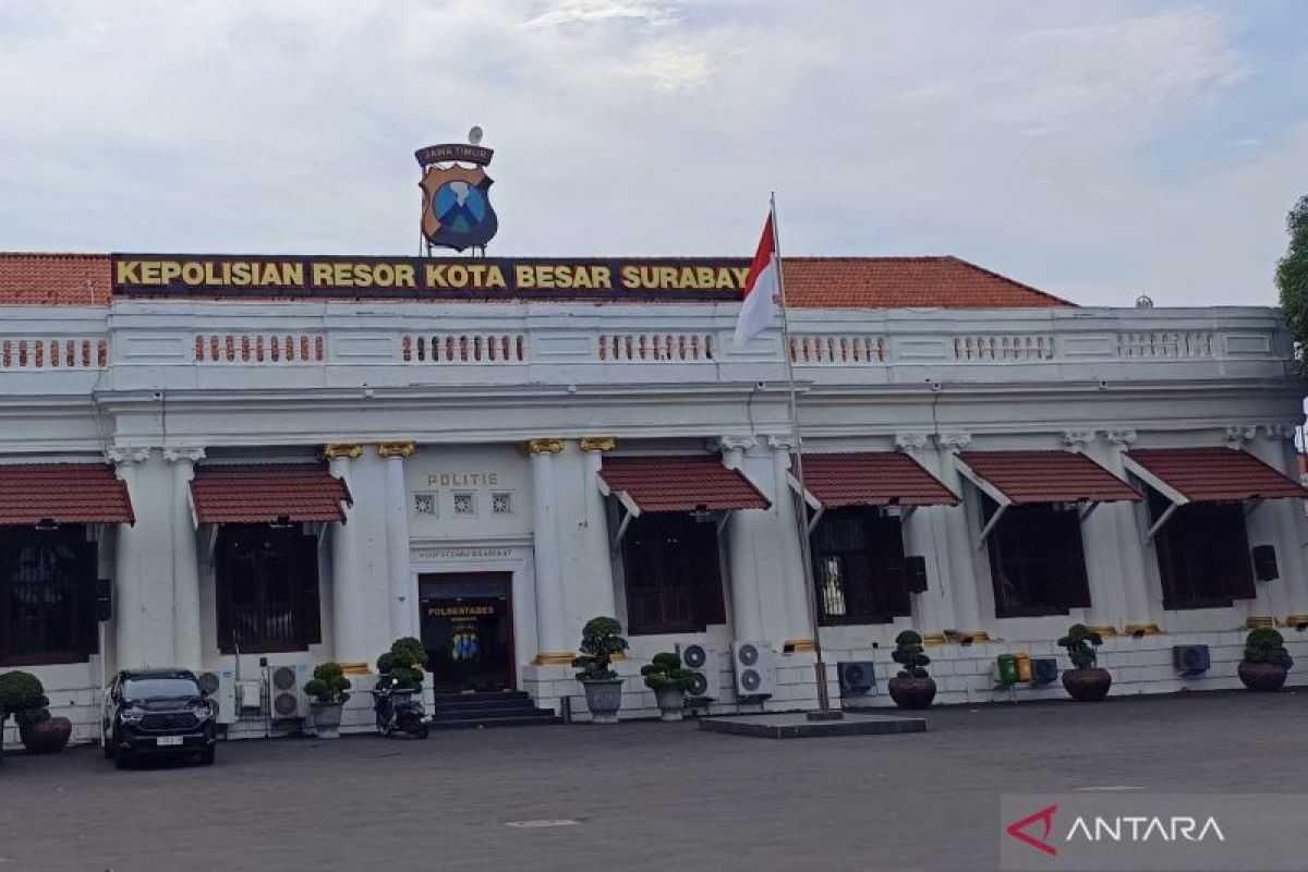 Diduga peras mahasiswa, Polrestabes Surabaya periksa Bripka HP