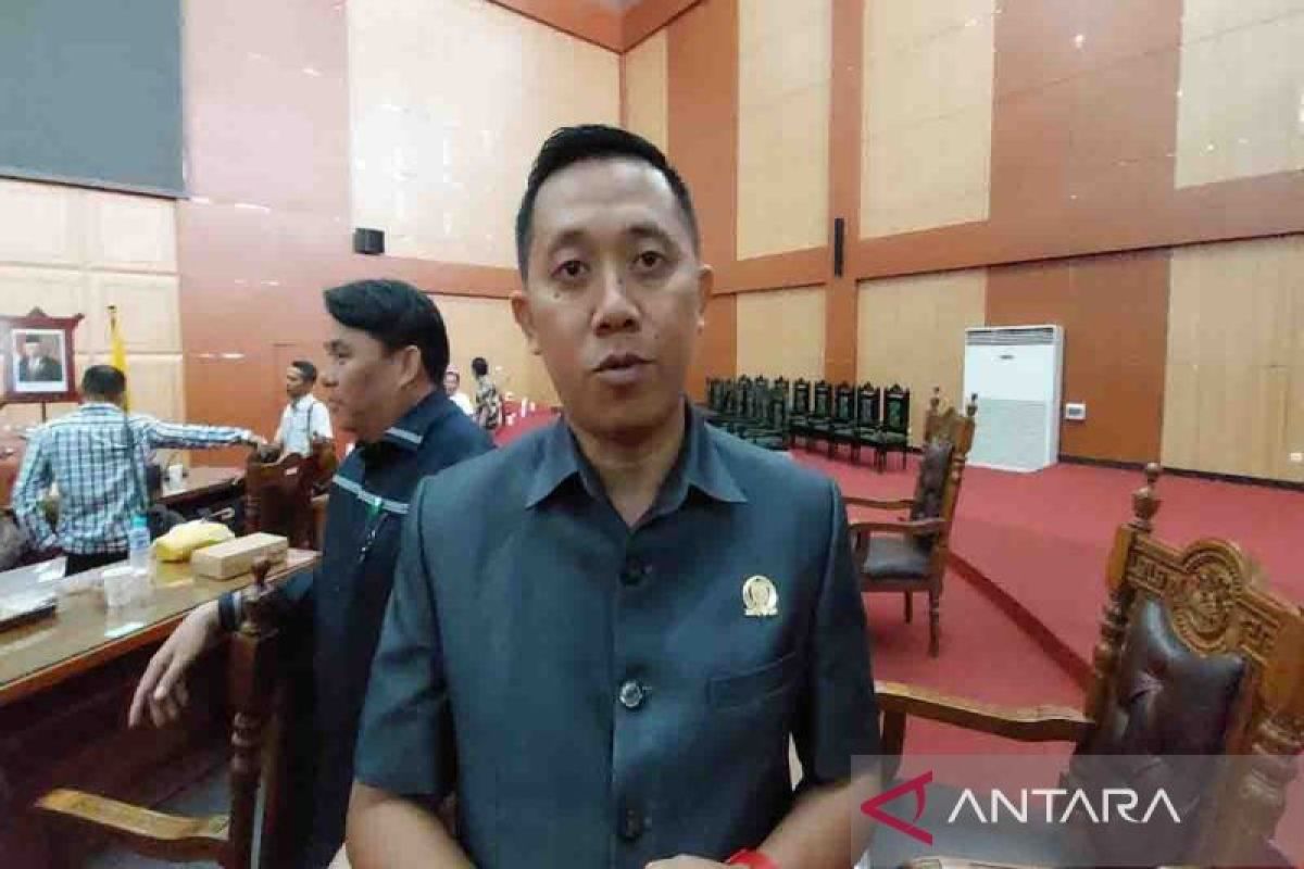 DPRD Palangka Raya apresiasi kelulusan SD dan SMP mencapai 100 persen