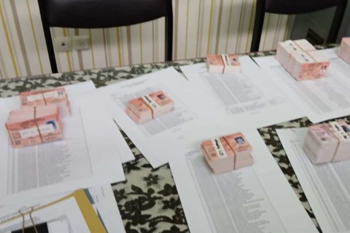 Pemkab  Kudus gandeng tiga pelaku usaha berikan diskon pemegang KIA