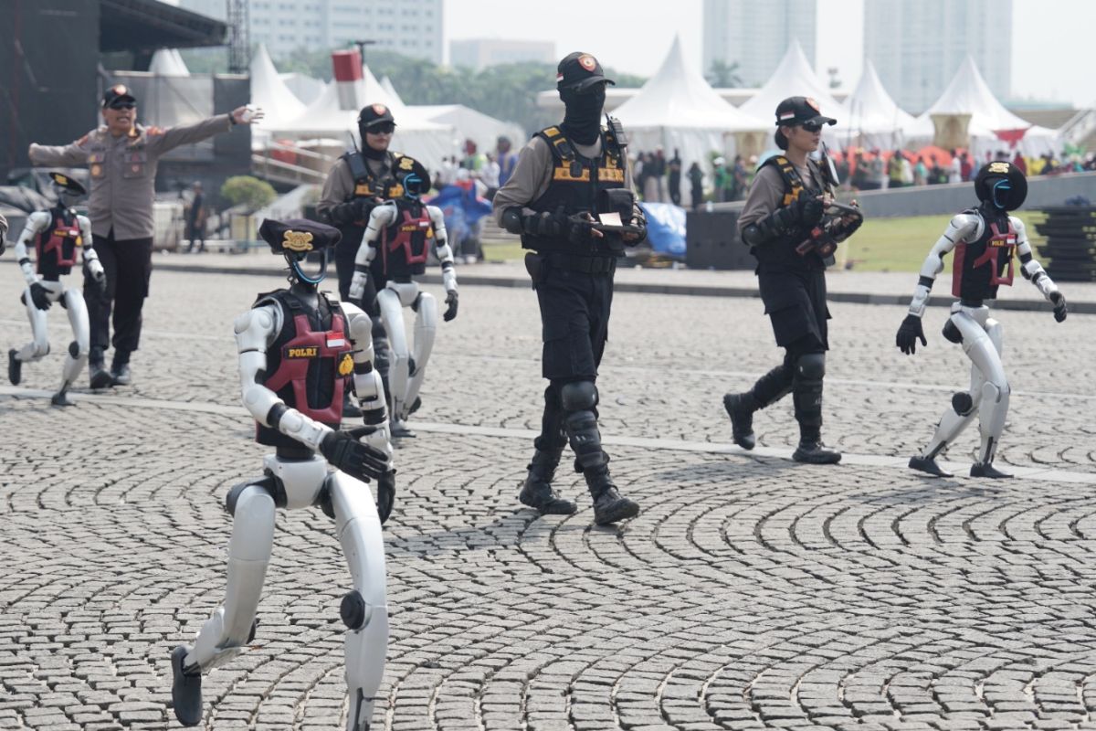 Heboh Parade Robot Polisi Ramaikan Hari Bhayangkara ke-79 1 Heboh Parade Robot Polisi Ramaikan Hari Bhayangkara ke-79