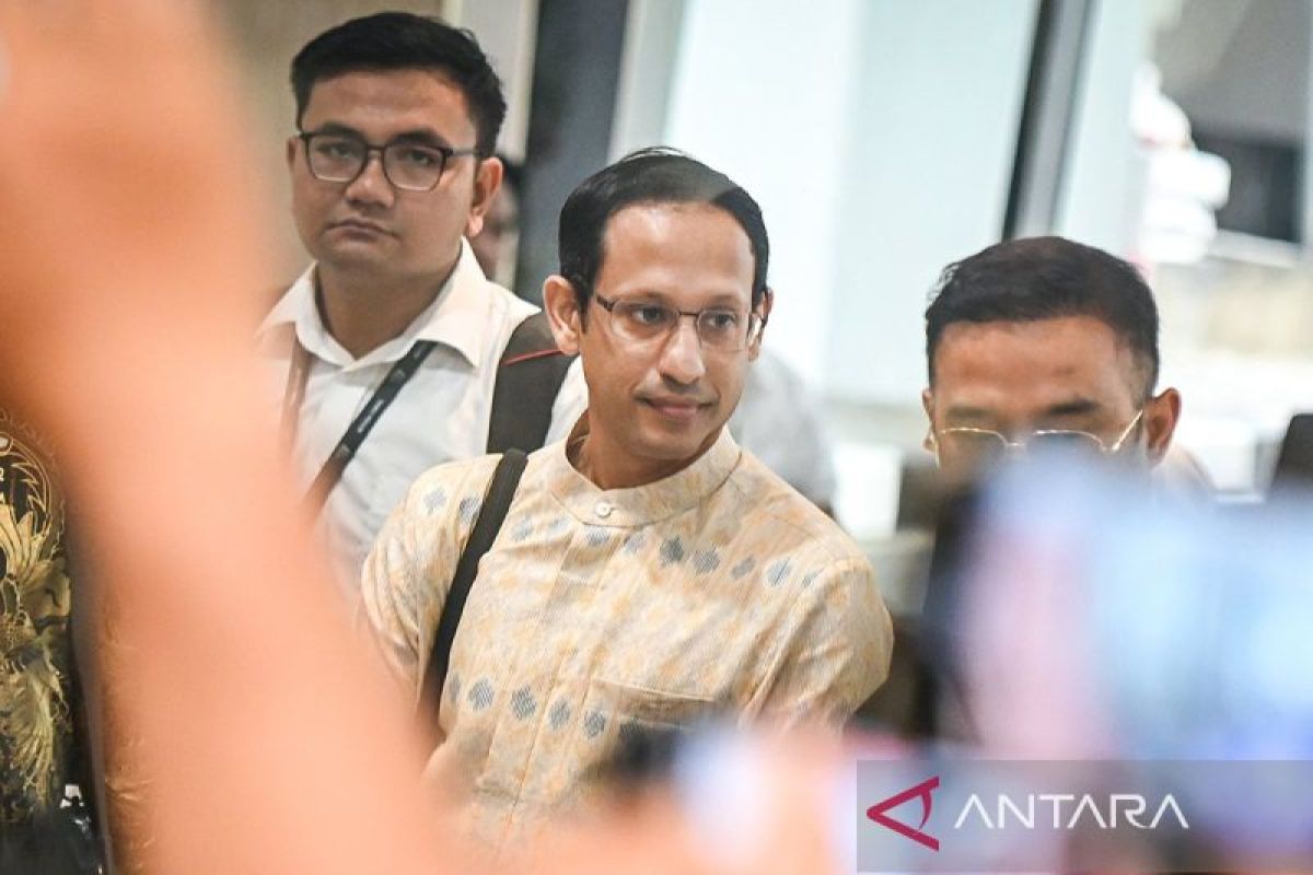 Indonesia’s ex-minister banned from travel in Chromebook graft probe
