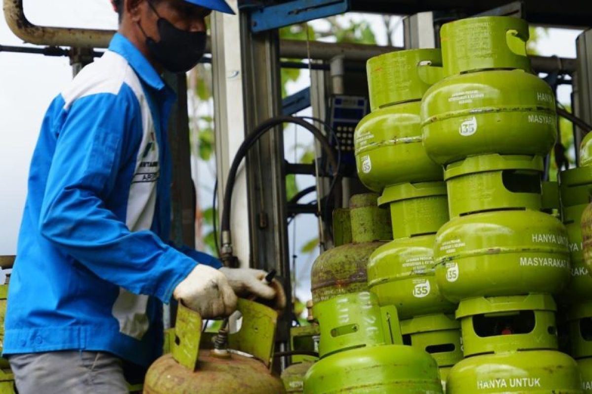 Libur panjang, Pertamina salurkan hampir sejuta LPG 3kg di Jatim