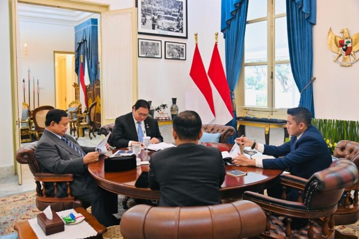 Prabowo initiates measures to safeguard Indonesia's domestic economy