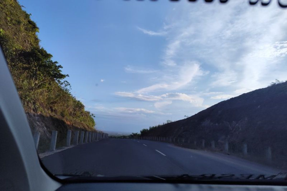 Jalan bebas hambatan Banjarbaru - Batulicin diharapkan segera perbaikan