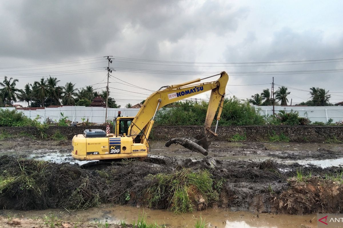 Kontraktor stop pengerjaan proyek KAI Logistik di Palembang