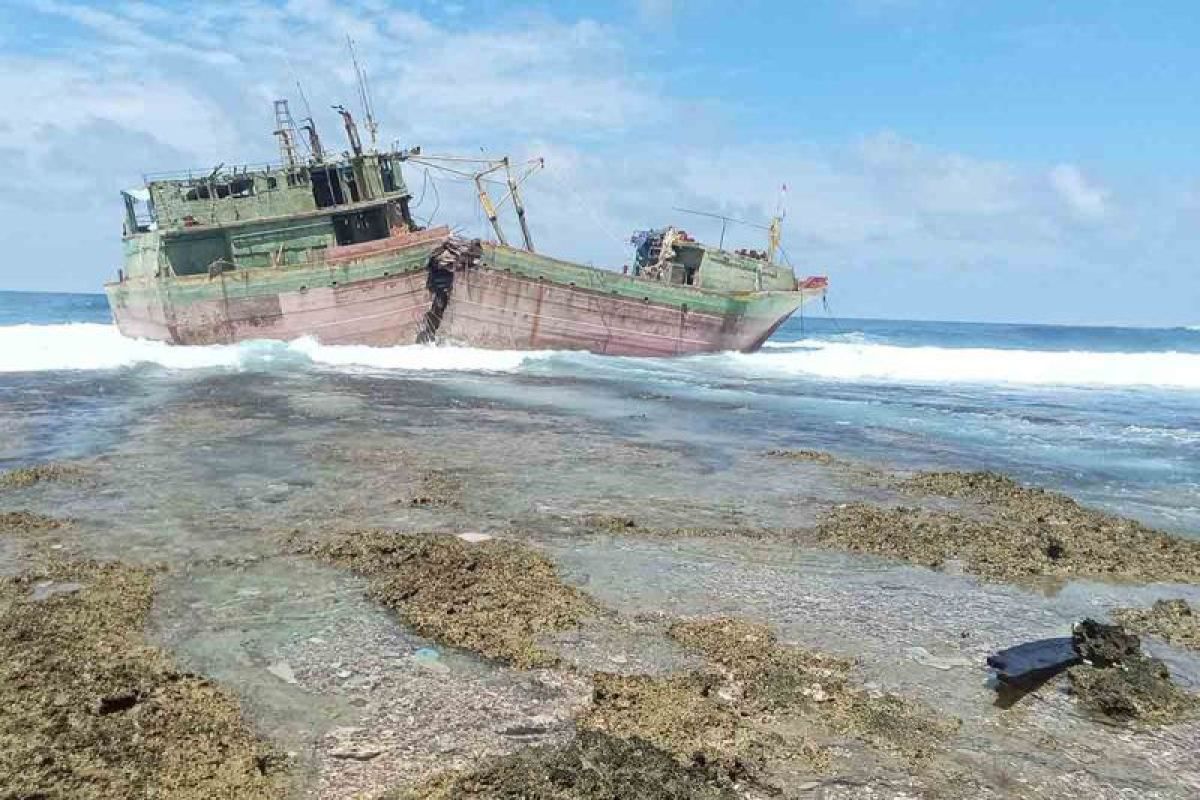 Kapal tanpa awak terdampar di Simeulue