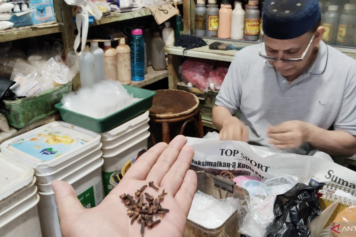 Harga cengkeh di Palembang stabil Rp110.000 per kilogram