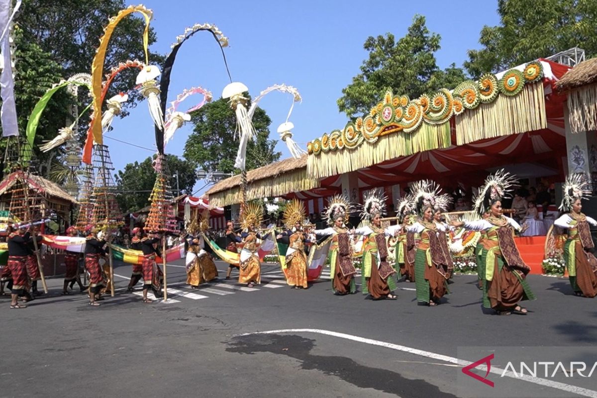 Menangkap pesan harmoni alam dari ribuan seniman muda
