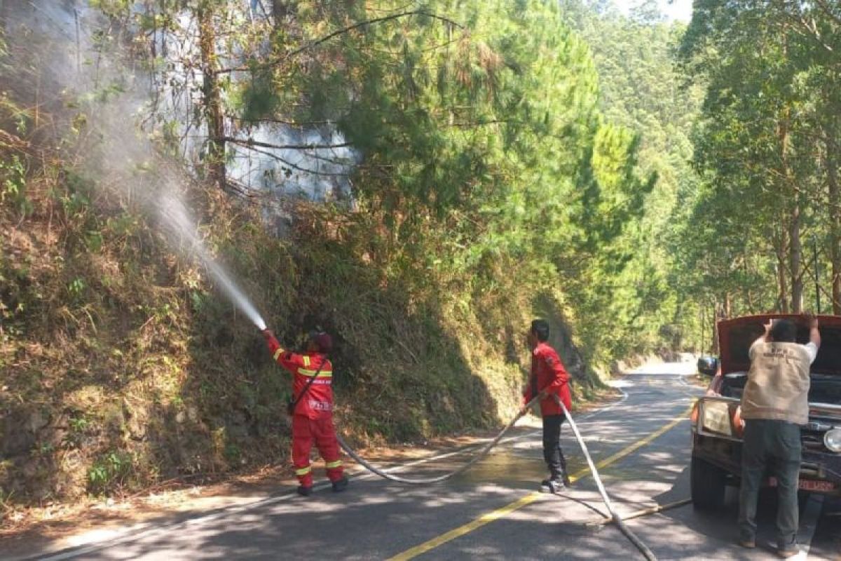 Government intensifies efforts to combat Lake Toba fires