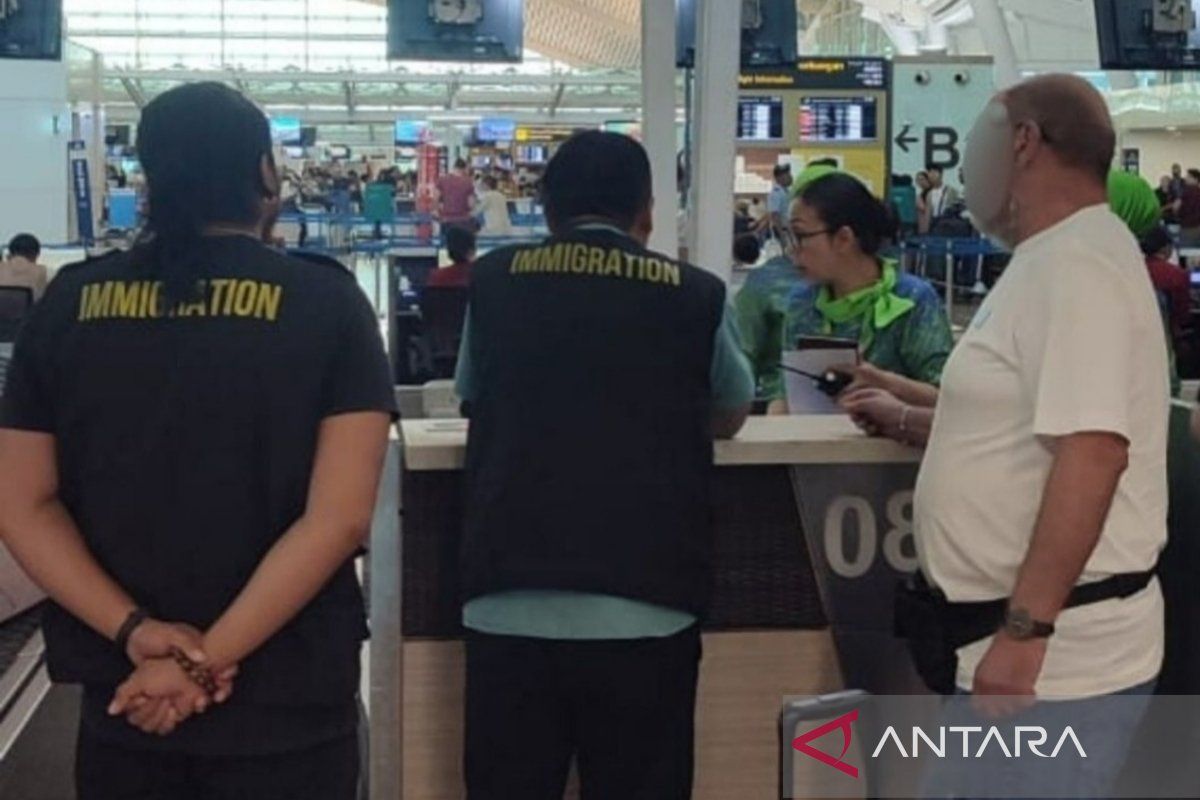 German national deported from Bali for overstaying visa
