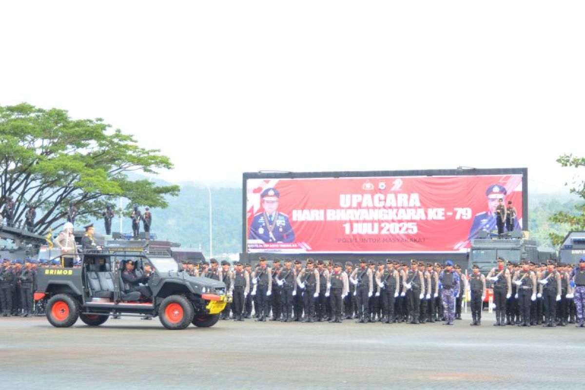 Presiden anugerahkan tanda kehormatan pada empat personel Polda Maluku