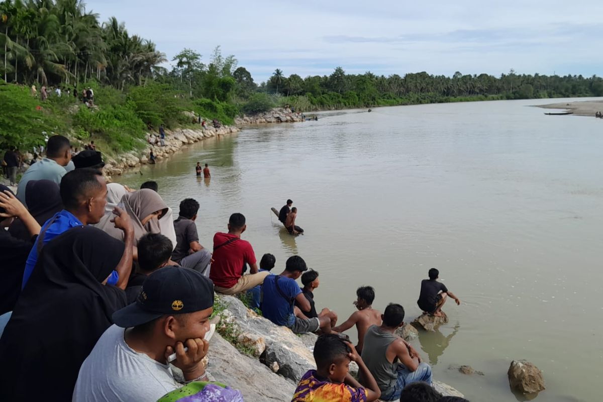 Seorang remaja tenggelam terseret arus saat mandi sungai di Teunom