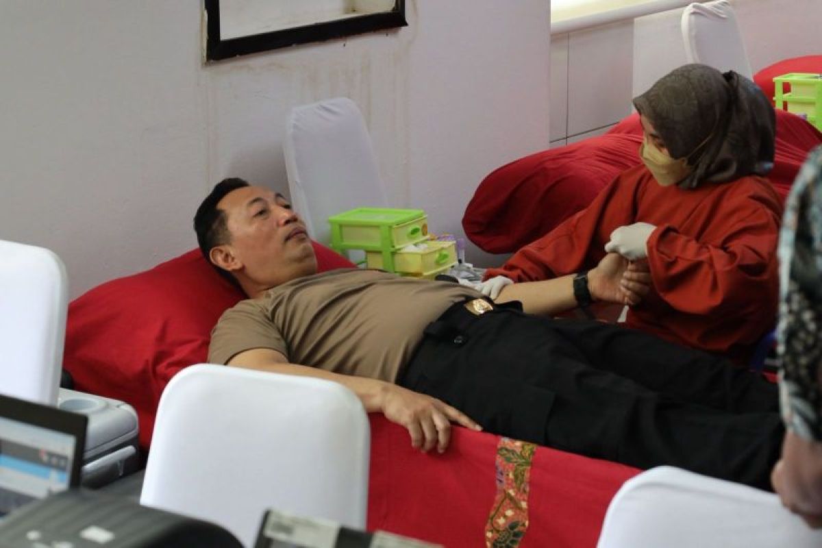 Hari Bhayangkara ke-79, Kapolri donor darah bersama KSPSI