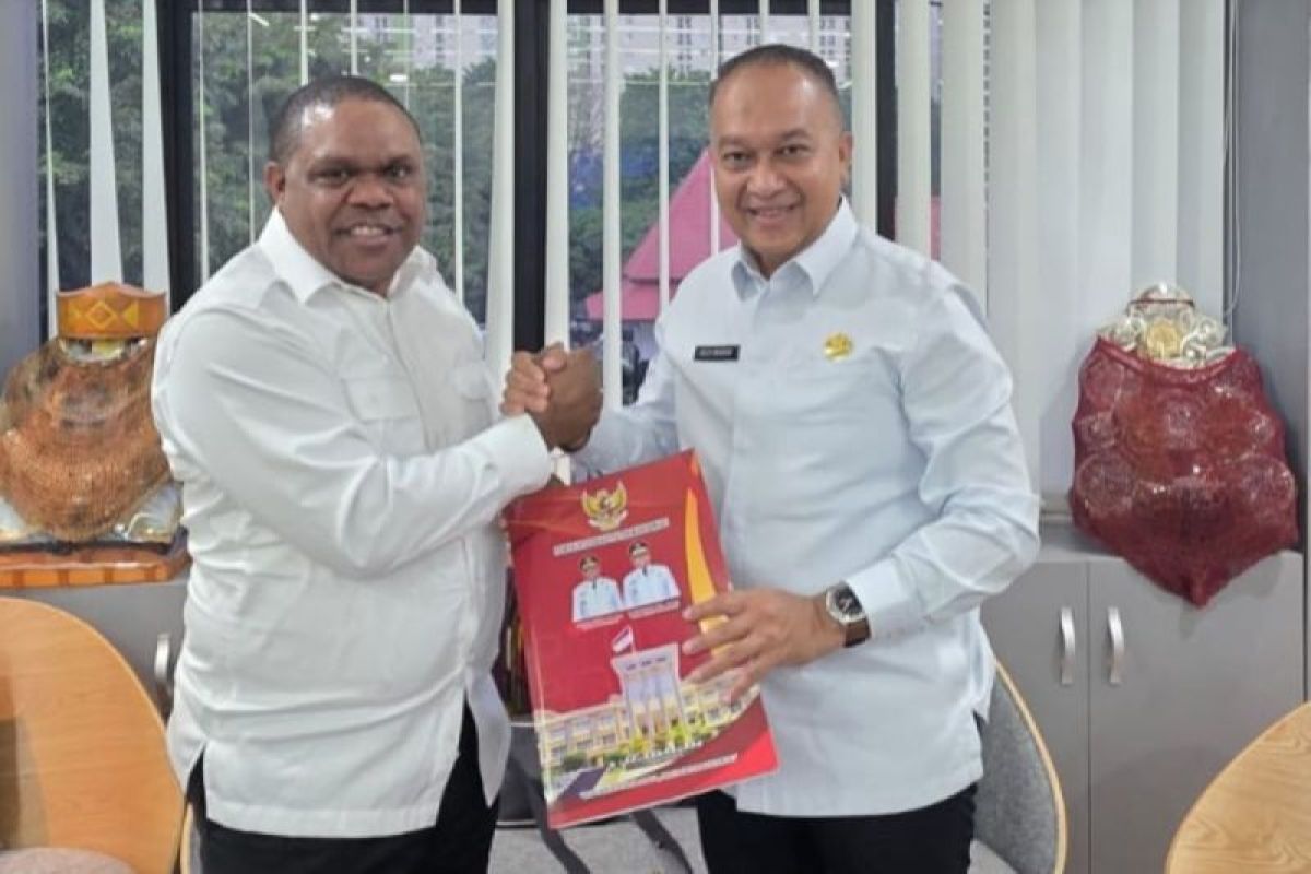 Bupati Manokwari usulkan lima program revitalisasi kampung ke Kementrans