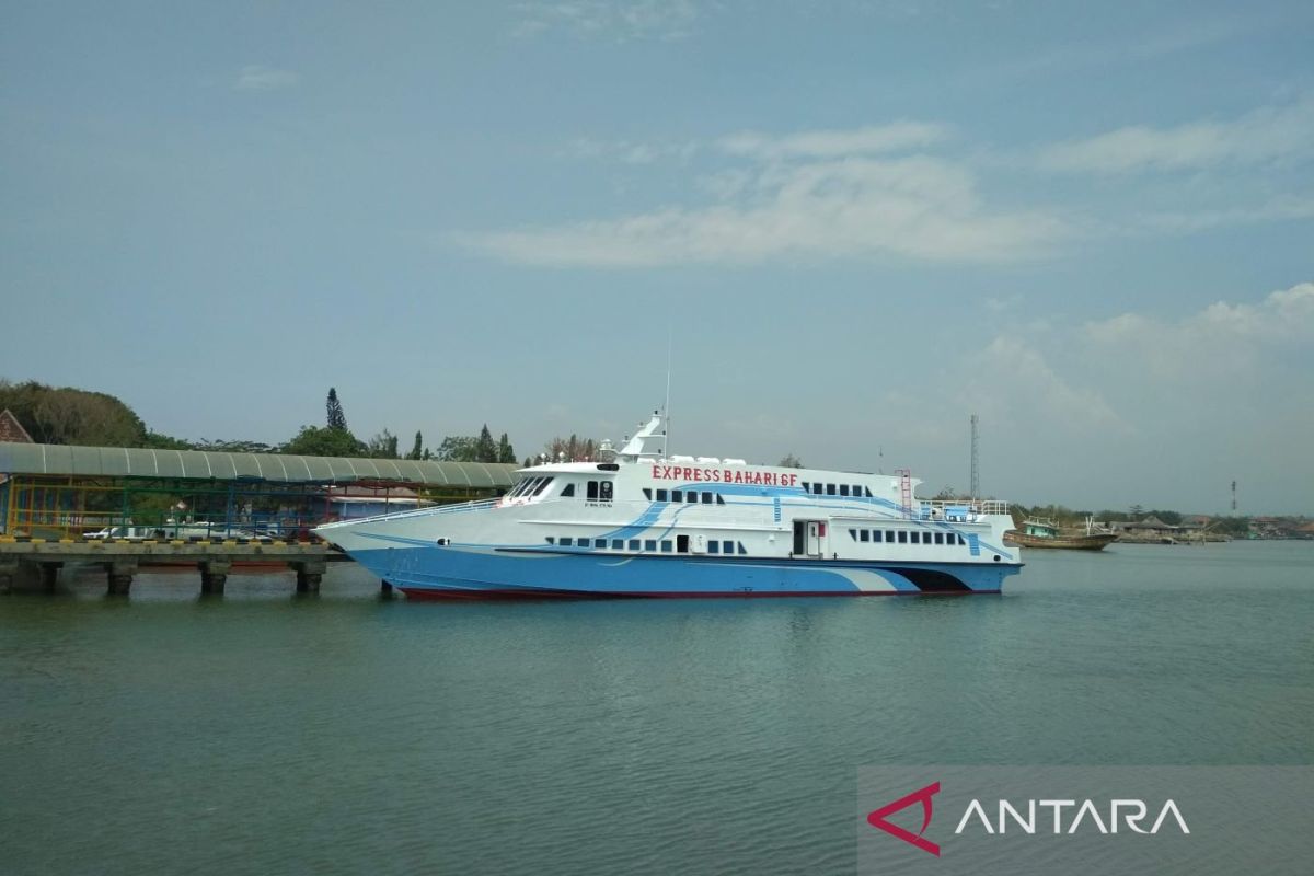 Jadwal penyeberangan ke Karimunjawa diminta ditambah antisipasi libur