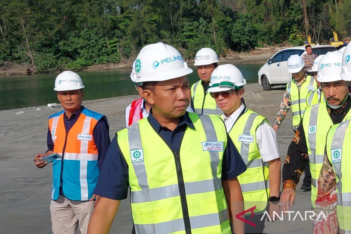 Pelindo keruk alur Pelabuhan Pulau Baai Bengkulu, kedalaman capai empat meter