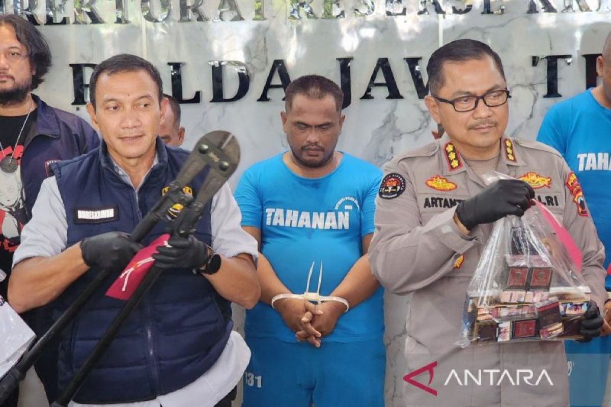 Polisi ringkus komplotan spesialis pencuri toko modern di Jateng