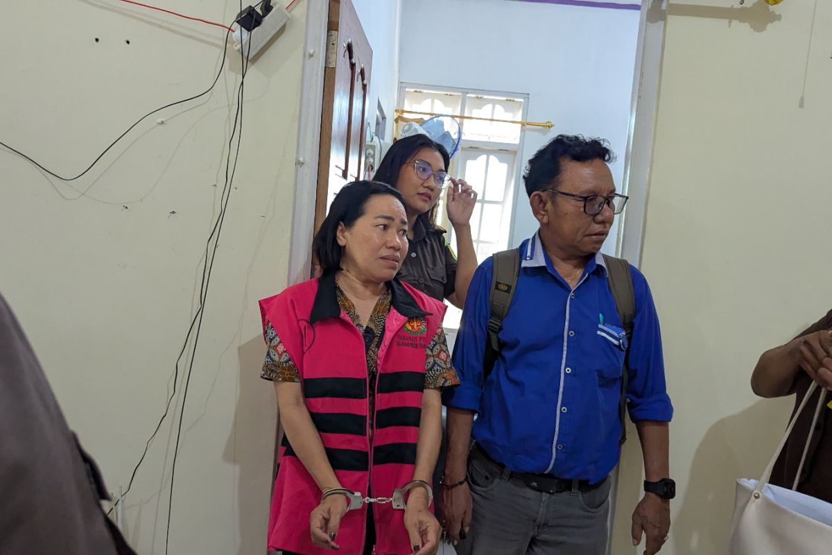 Kejaksaan menetapkan mantan Kepsek di Flores sebagai tersangka dana BOS