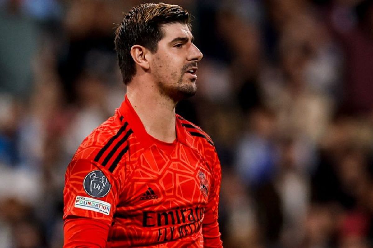 Kiper Courtois terpukau kualitas umpan Trent Alexander-Arnold di Madrid
