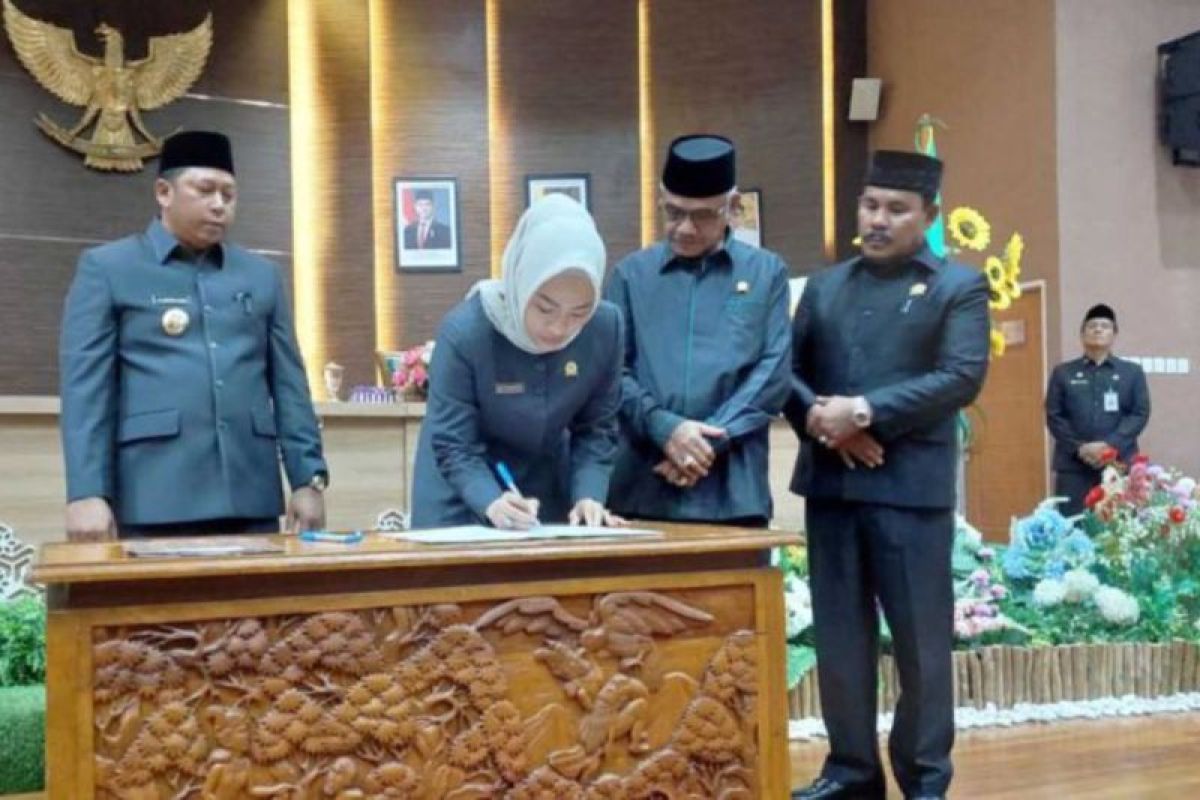 DPRD Batola setujui Perda APBD Perubahan 2025
