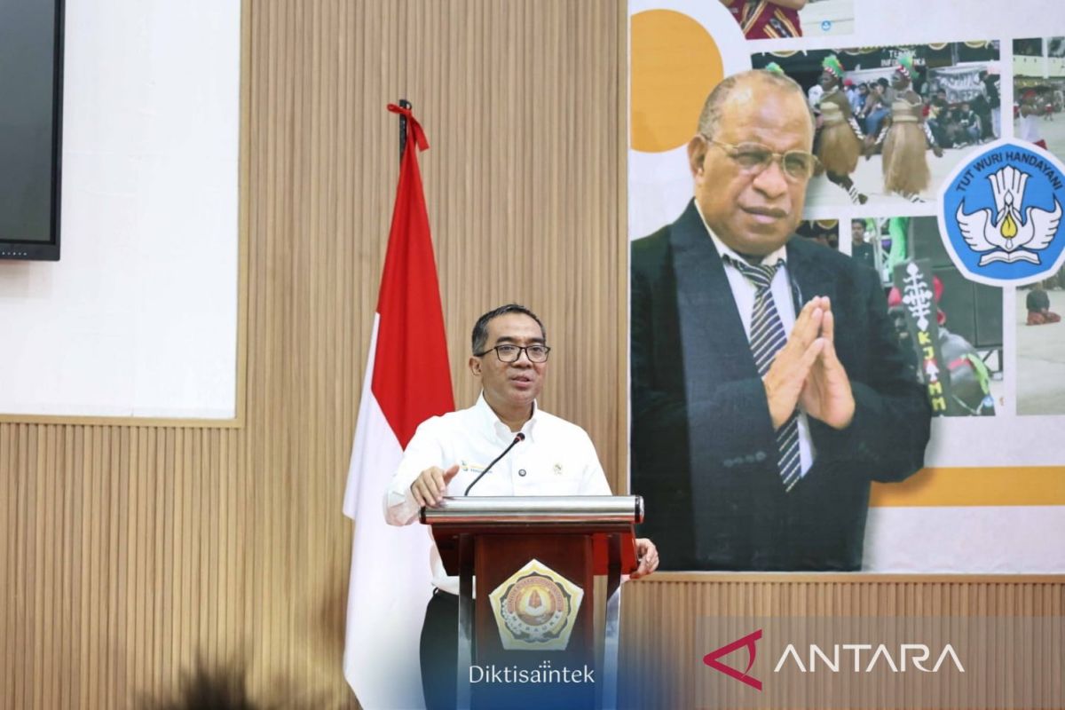 Mendiktisaintek Brian Yuliarto mengajak warga berkolaborasi dengan Musamus